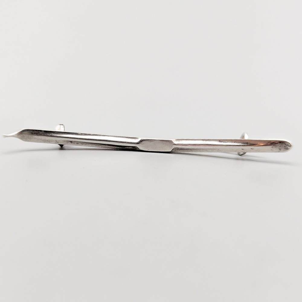 Brosch i Silver-1