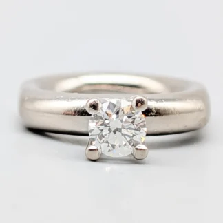 Solitรคrring i Vitguld med 0.95 CT Diamant-1