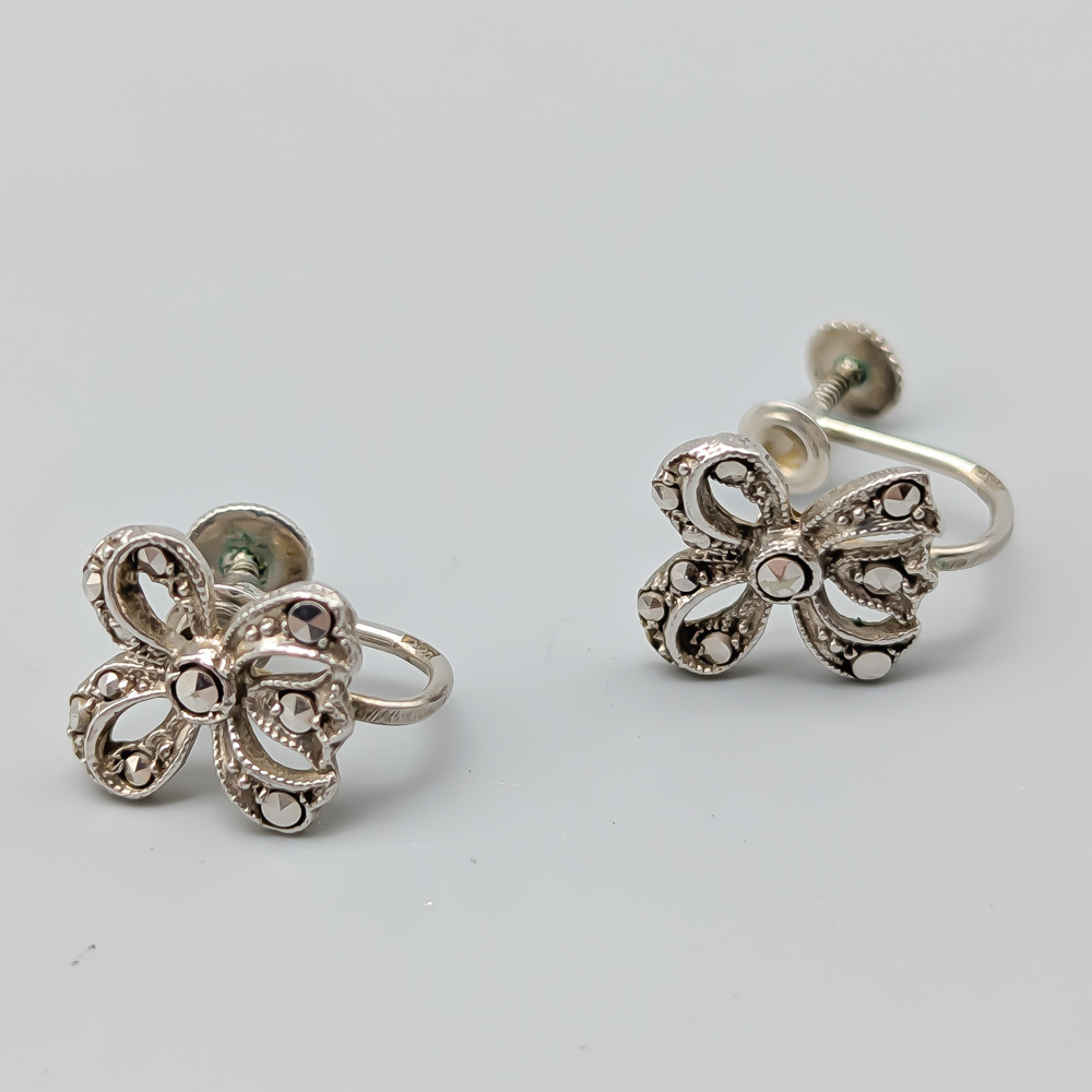 Clip-on in Silver with Marcasites S830 2.99g 13mm