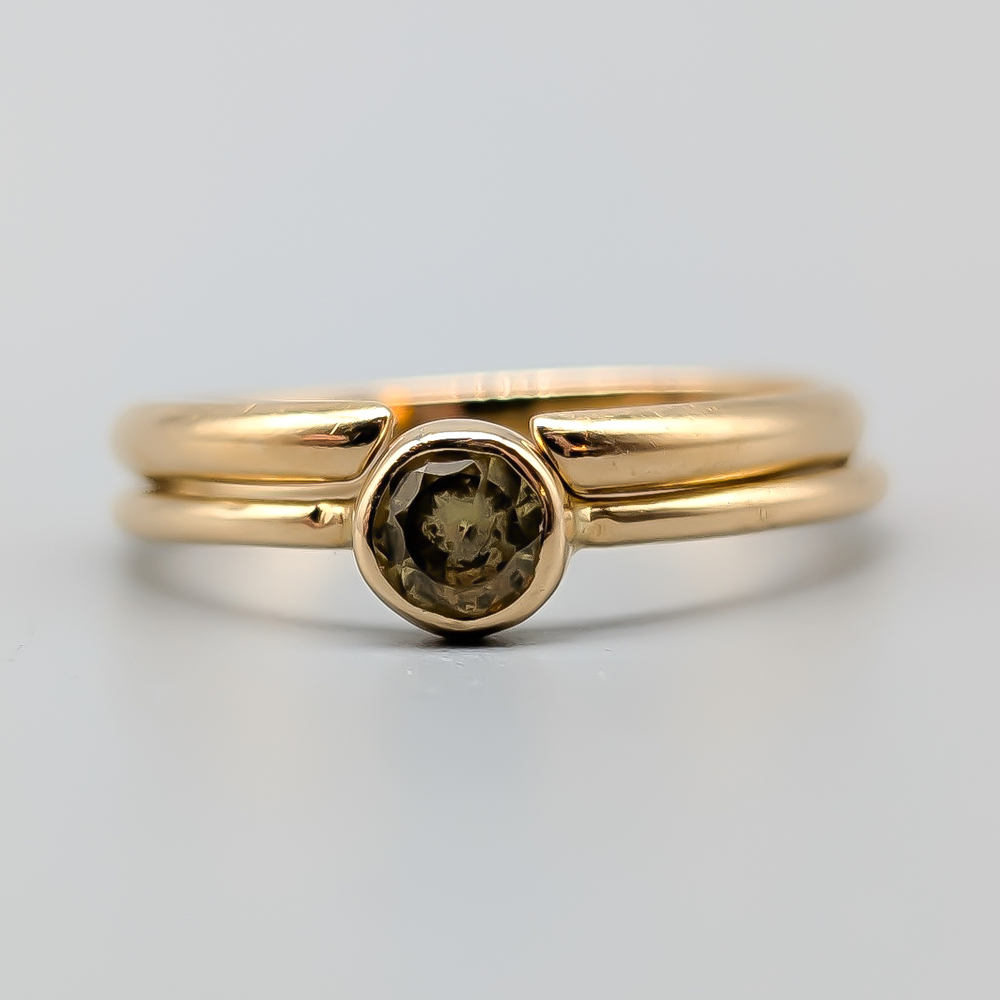 Matching Set: Ring in Gold with Gul Stone and Open Ring in Gold 18K 2.86g 16.5mm - Image 2