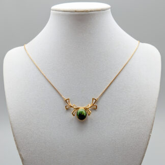 43cm Box Chain in Gold with Integrated Pendant with Green Stone 18K 5.54g