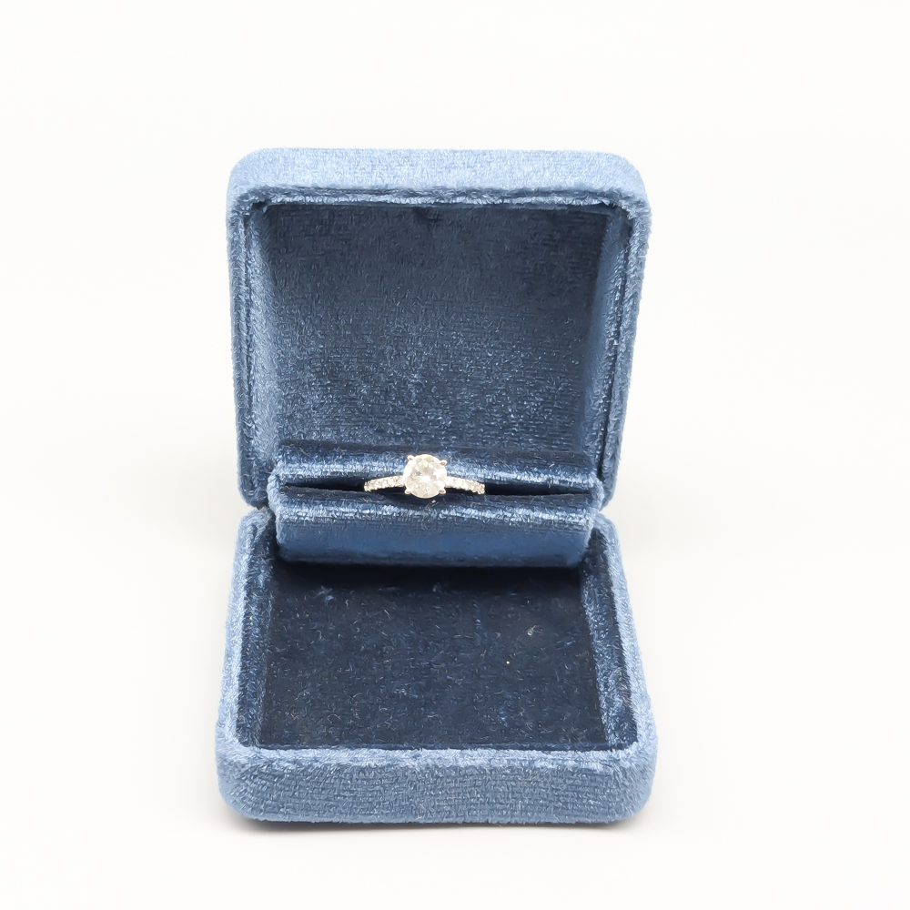 Solitaire Ring in White Gold with Diamonds 14K 1.87g 15mm - Image 4