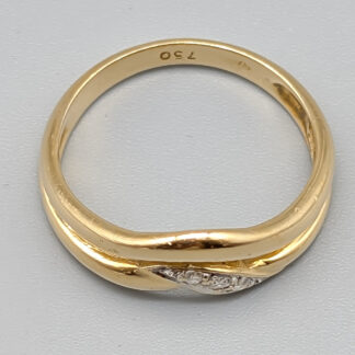 Ring i Guld med Vita Stenar-0