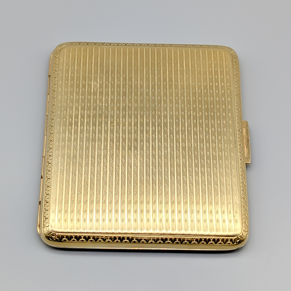 Antique Cigarettetui in Gold 14K 143.66g 90mm