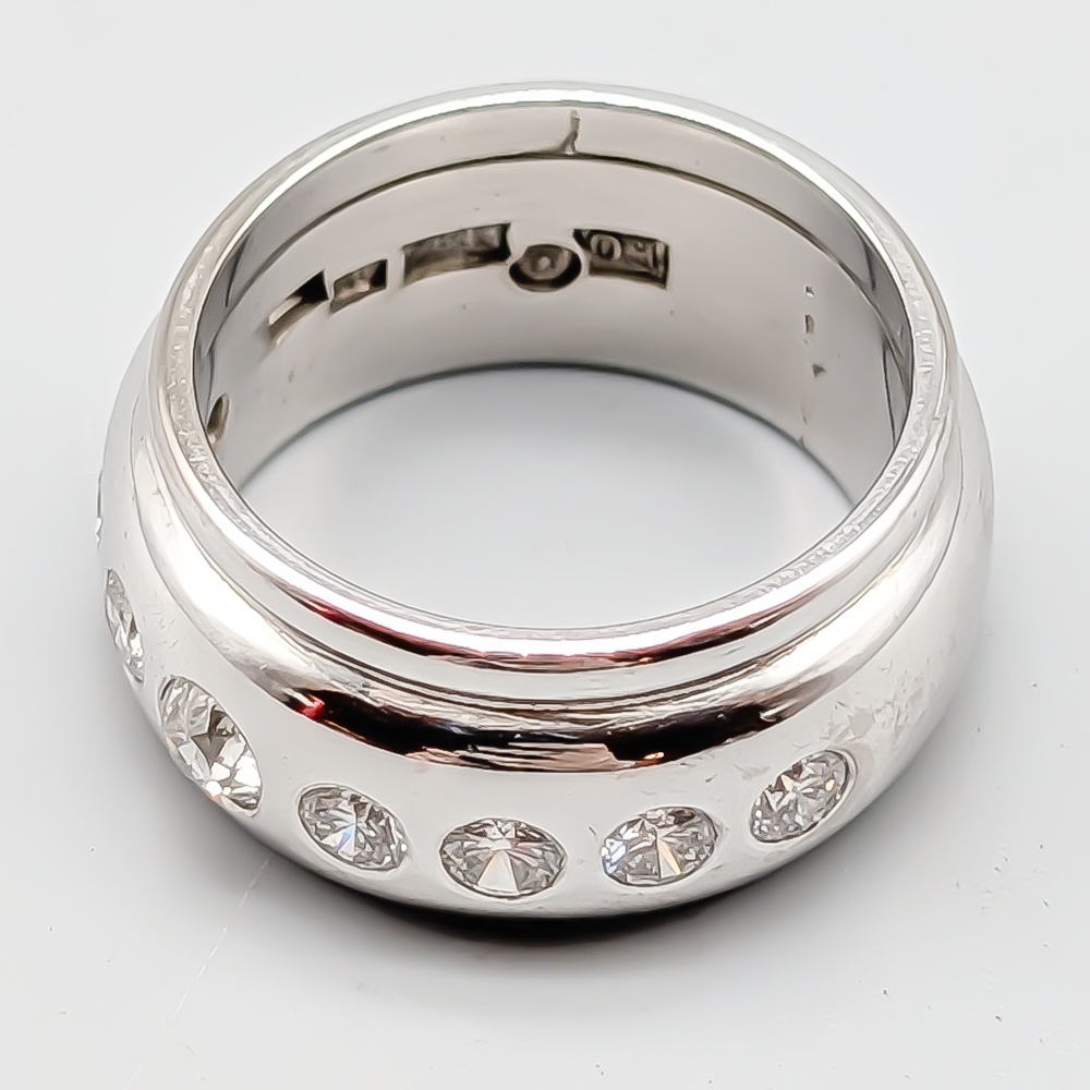 Diamantring i Vitguld-0