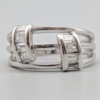 Ring i Vitguld med Vita Stenar-0