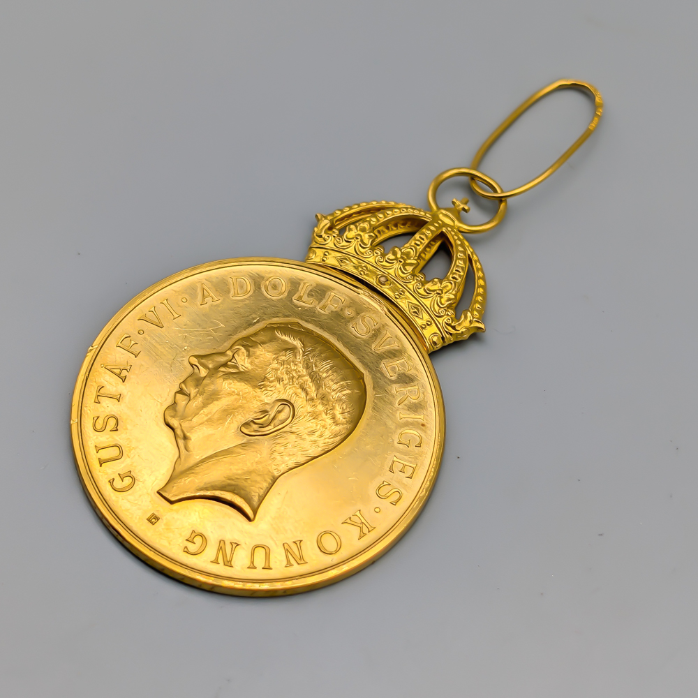 Medal in Gold, For Long-standing and Faithful Service 18K 35.19g 62mm - Image 2