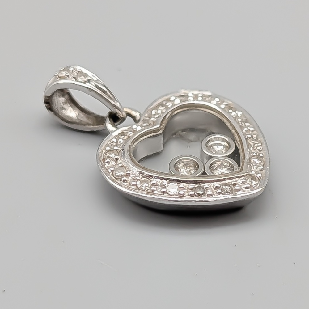 Diamond Pendant in White Gold Heart 18K 2.79g 14mm