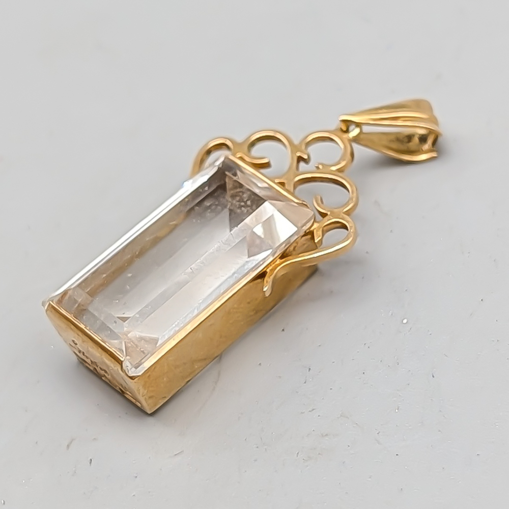 Stigbert Pendant in Gold with Kvarts 18K 4.98g 28mm - Image 2