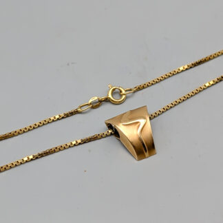 40cm Pernilla Wiberg Box Chain in Gold with Pendant 18K 5.74g