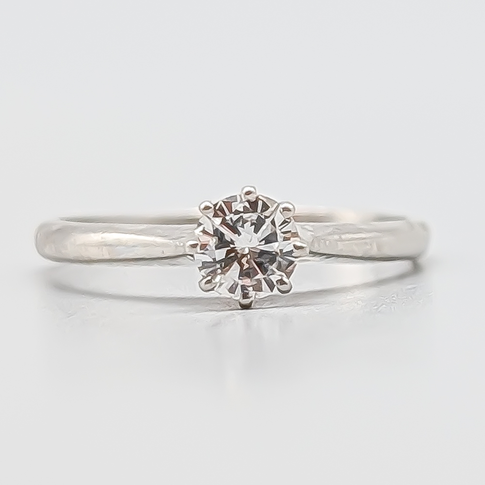 Solitärring i Vitguld med Diamant-1