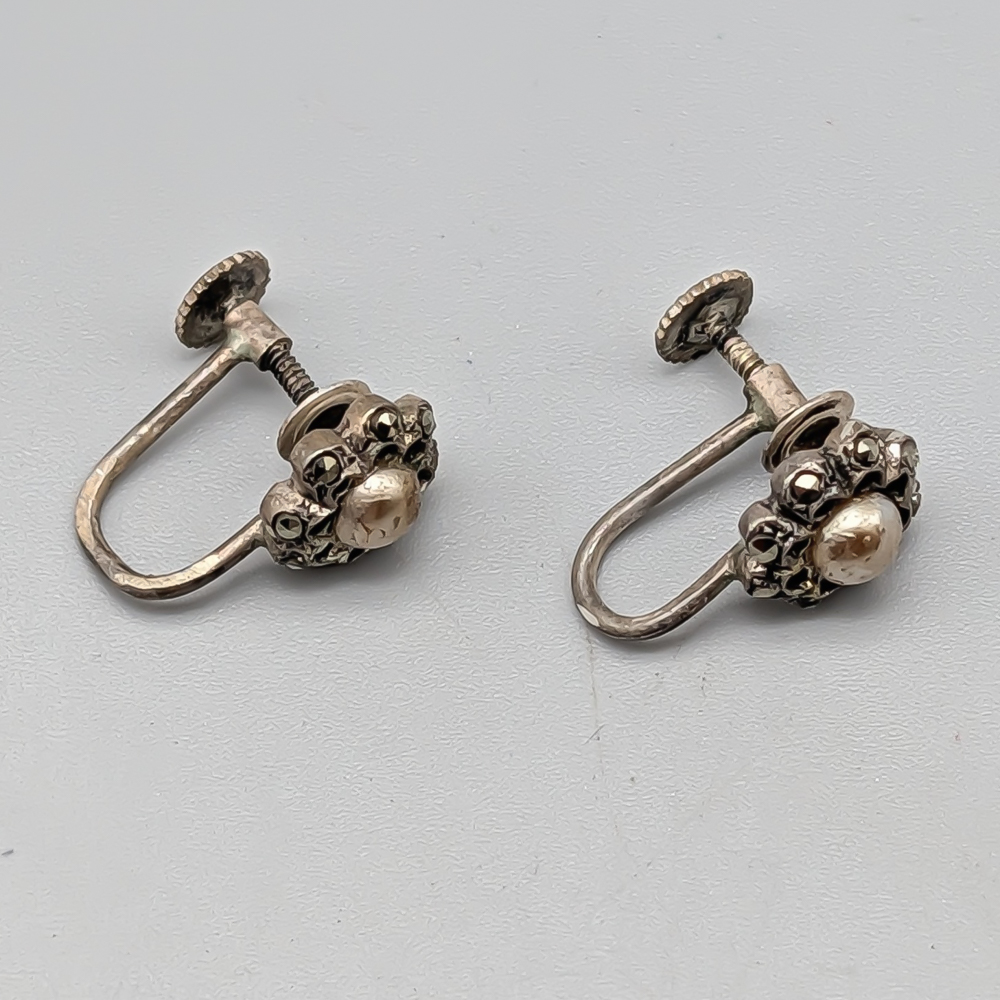 Clips in Silver with Marcasites and Faux Pearls S925 2.32g 10mm - Image 2