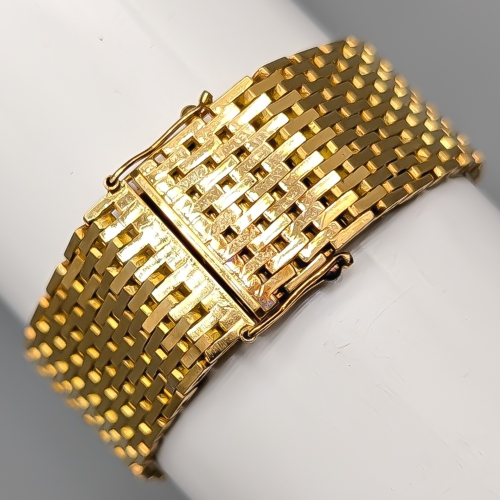 Omega Gold Watch 18K 69.83g 19.4cm - Image 2