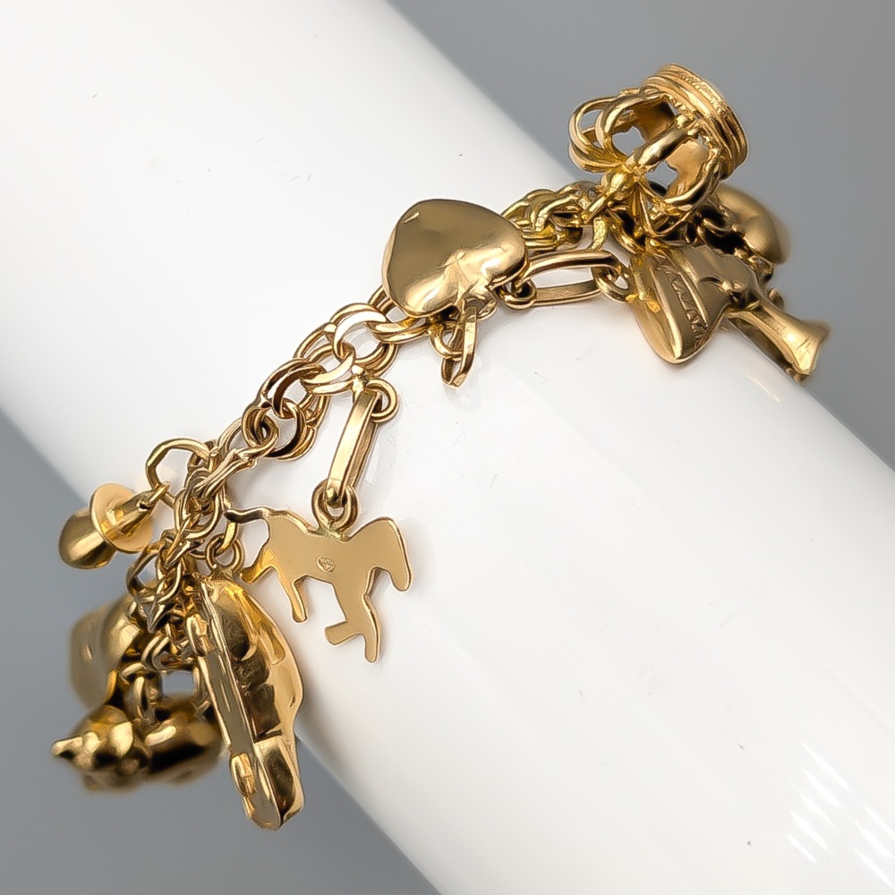 16.5cm Bismarck Chain in Gold with Charms 18K 22.9g