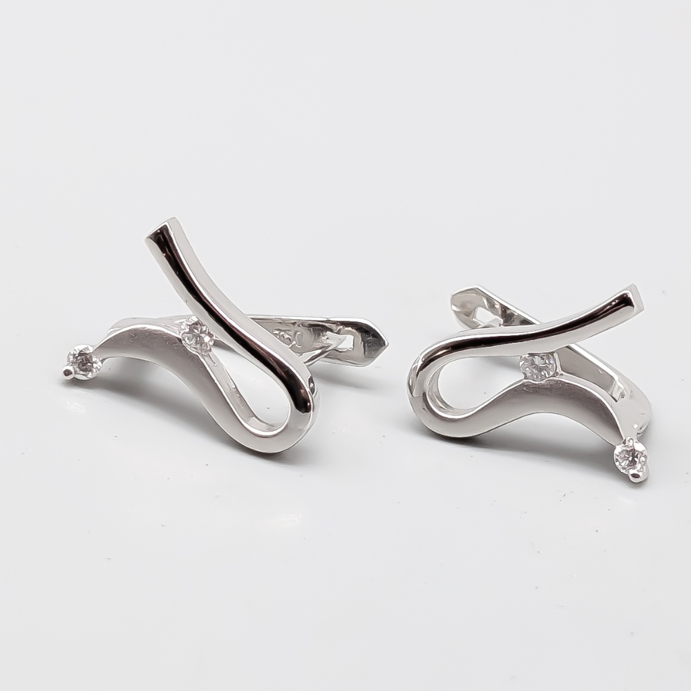 Diamond Earrings in White Gold 18K 3.96g 18mm