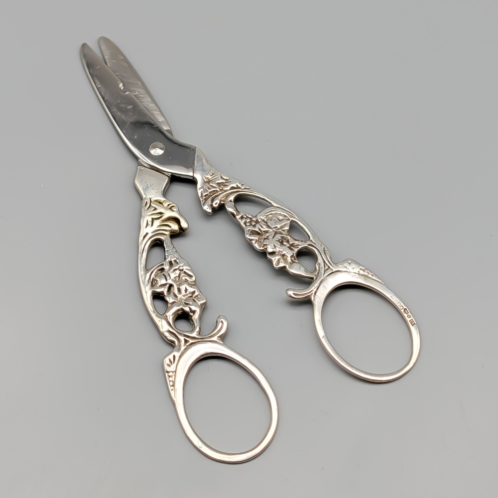 Vindruvssax in Silver S830 32.04g 129mm
