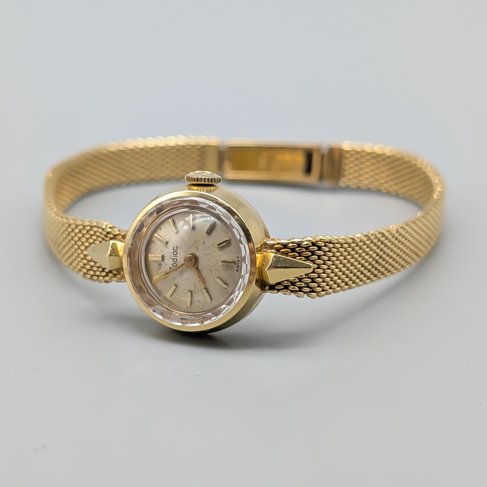 Zodiac Gold Watch 18K 23.12g 16cm - Image 3