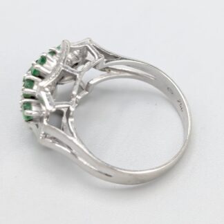 Ring i Vitguld med Smaragder-1