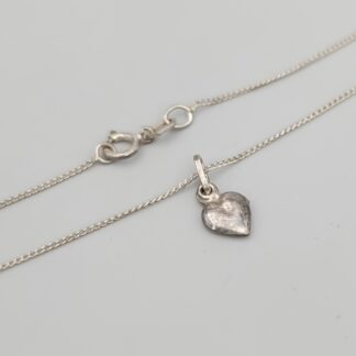 45cm Curb Chain in Silver with Pendant Heart S925 1.68g
