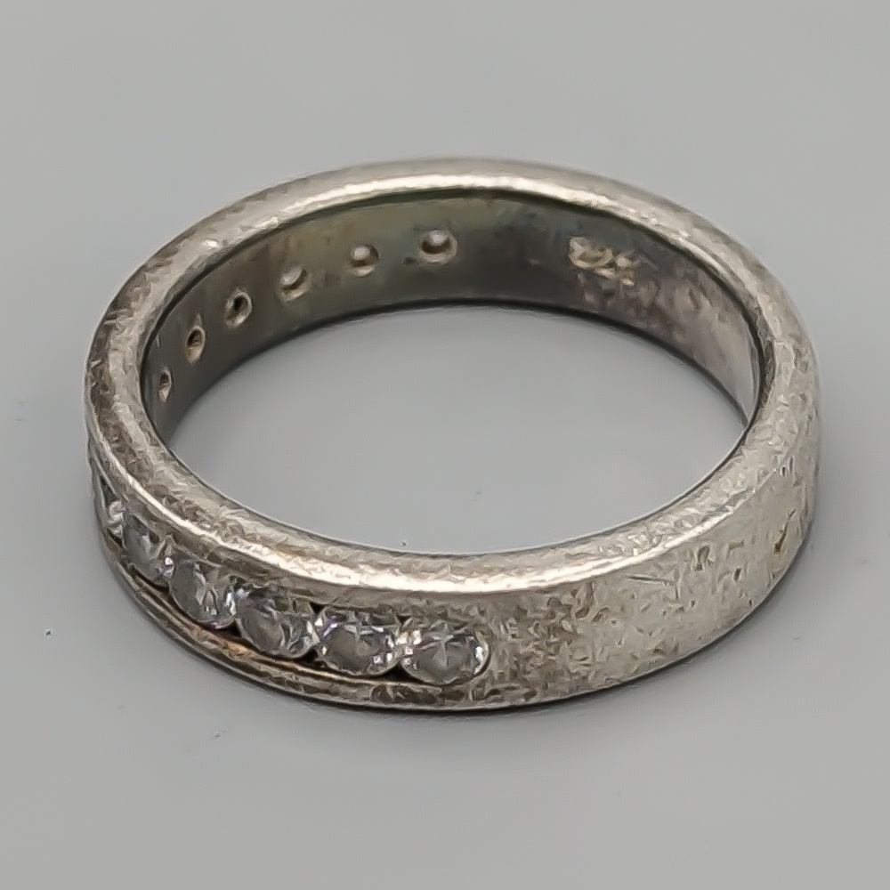 Wedding Band in Silver with White Stones S925 5.74g 18.75mm - Image 2