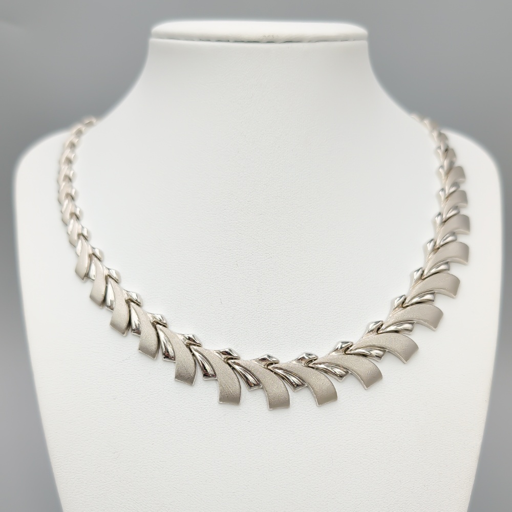 45cm Necklace in White Gold 18K 33.04g